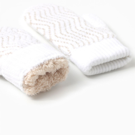 Варежки женские MINAKU, вязанные, белый купить за 405 ₽ в магазине «Аматис»